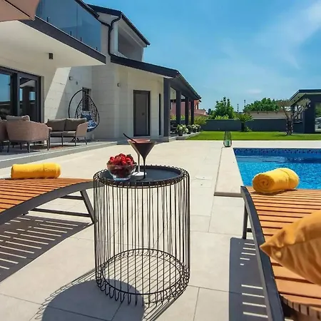 D&v Дом отдыха Пула